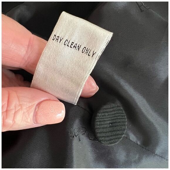 Reba Black Textured Suit Jacket Blazer Like New Sz 12 - Picture 8 of 8